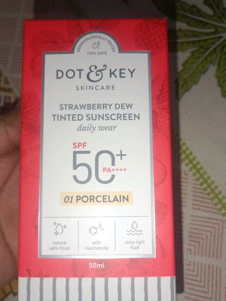 Dot &amp; Key Strawberry Dew Sunscreen