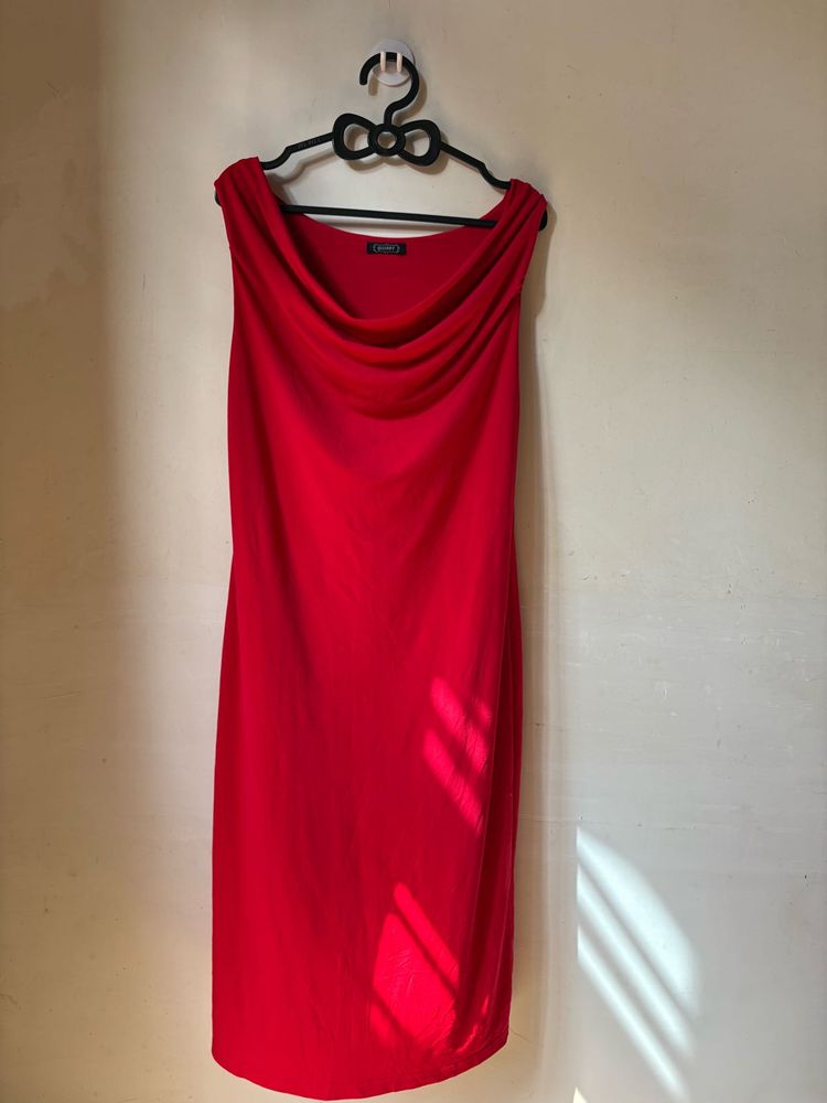Chic Red Dress