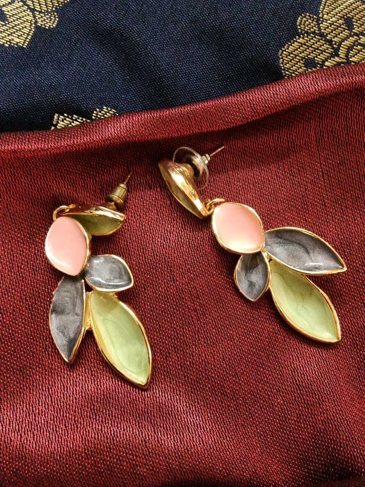 New With Tag Aeropostale Handbag, Earring