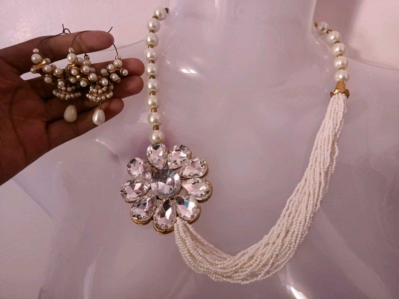 Pearl Necklace Set