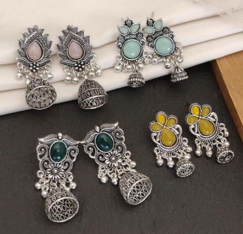 DIWALI SALE 🪔Loot lo Pack of 4 silver earrings