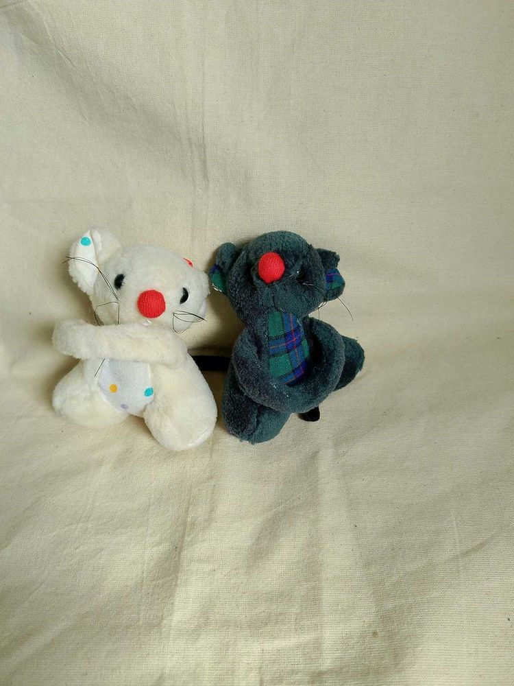 Couple Teddy Bears