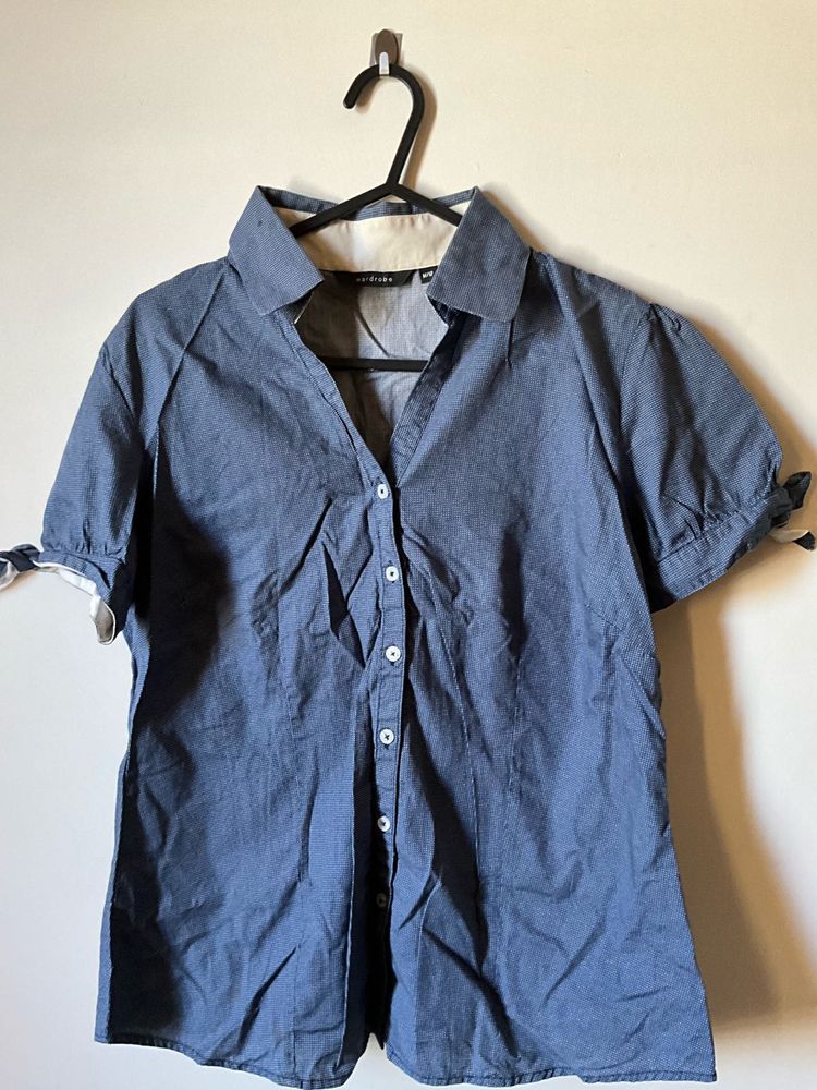 Blue collared short-sleeve shirt for ladies 😇😍