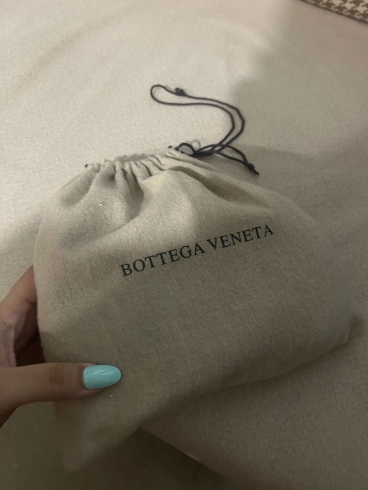 Bottega Venetta - Dupe - Not Used - With Sling