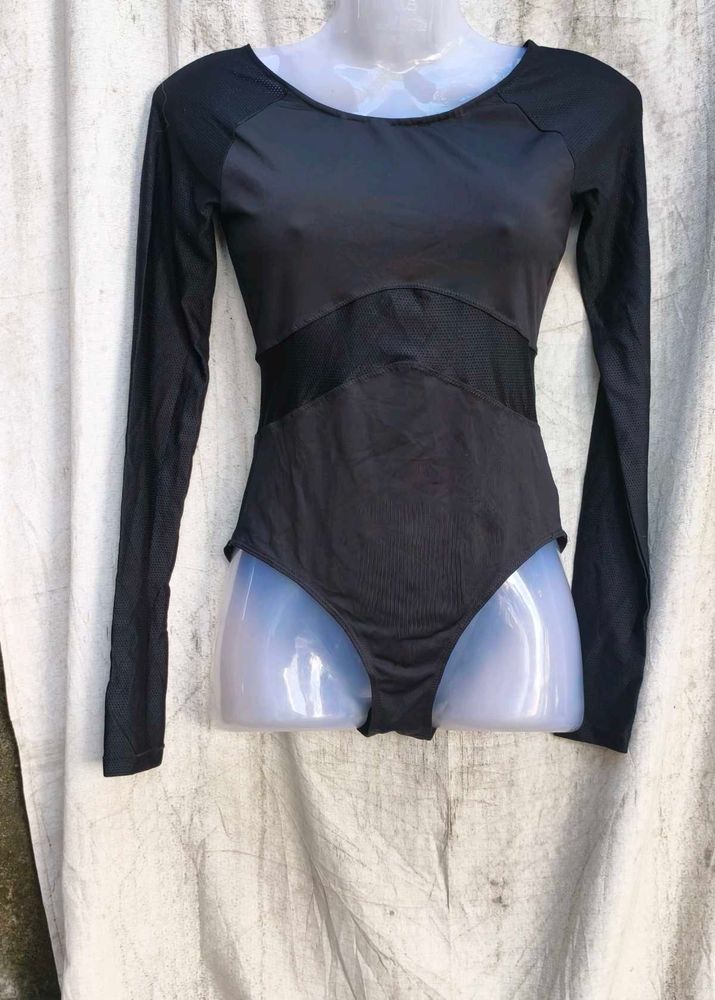 38119. Black Long Sleeve Bodysuit