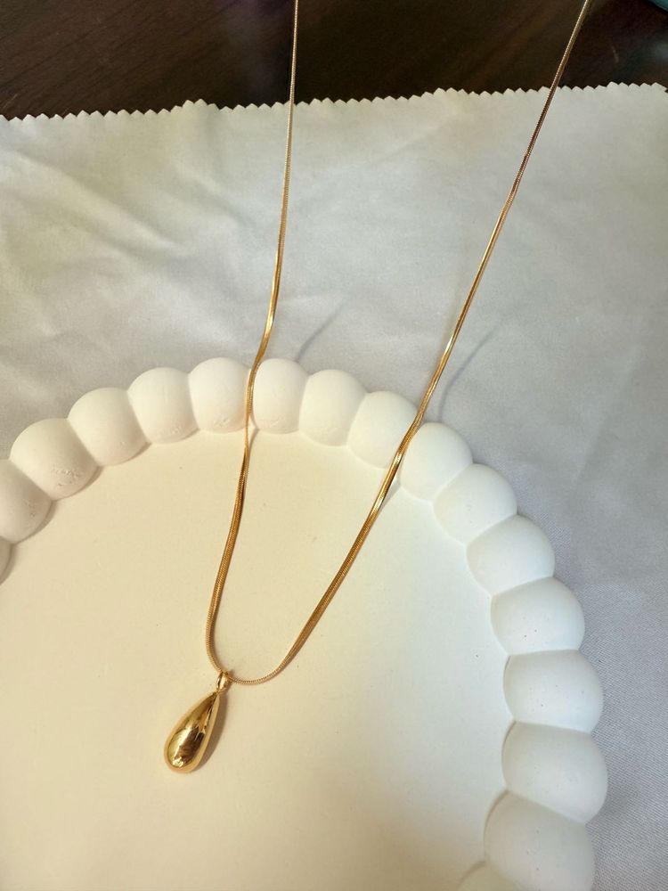 Dewdrop pendant