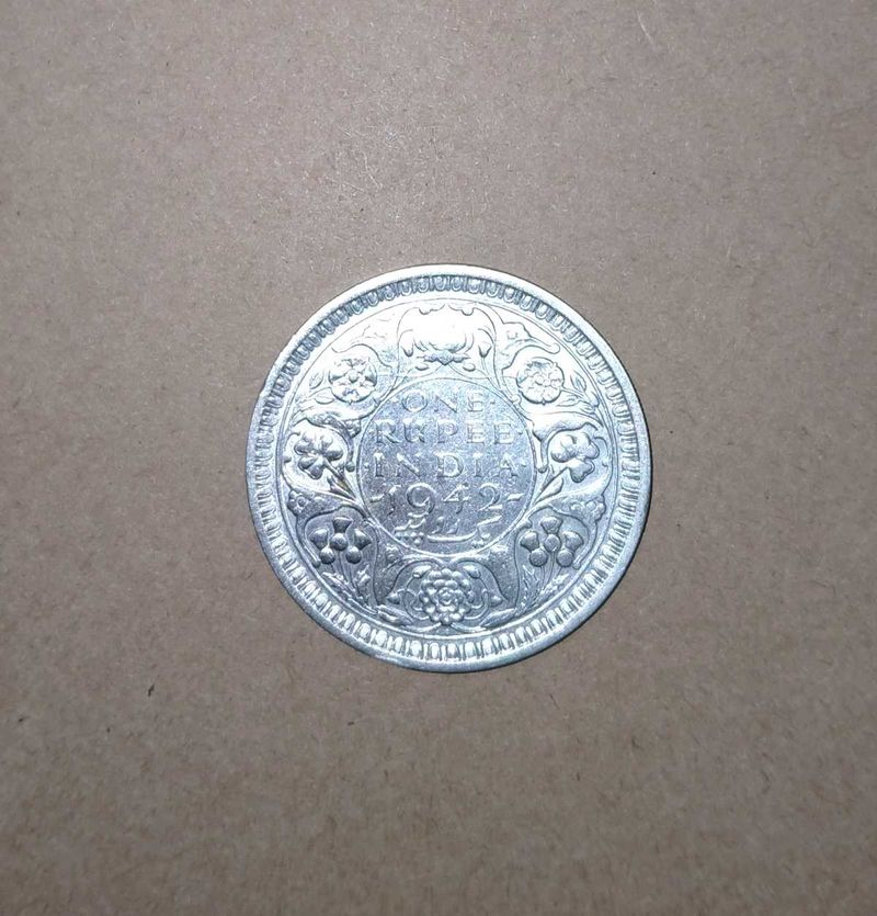 Year 1942 1 Rupee Silver Coin