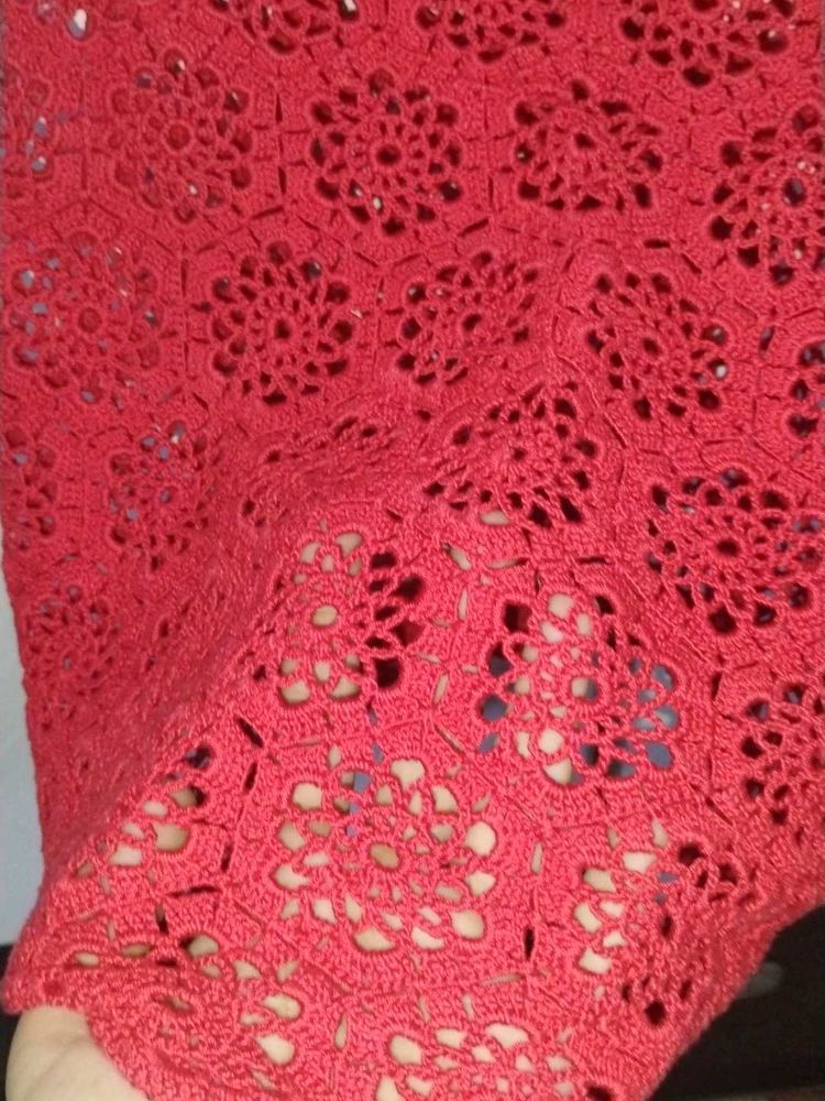 red corchet top