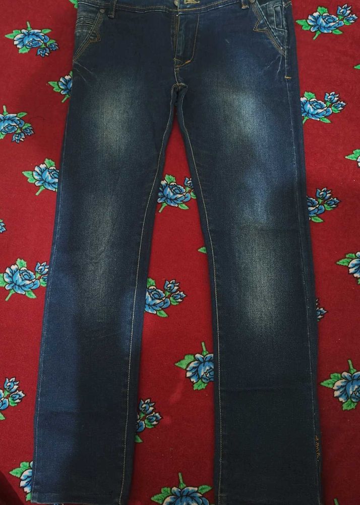 DIESEL JEANS IN AFFORDABLE PRICE