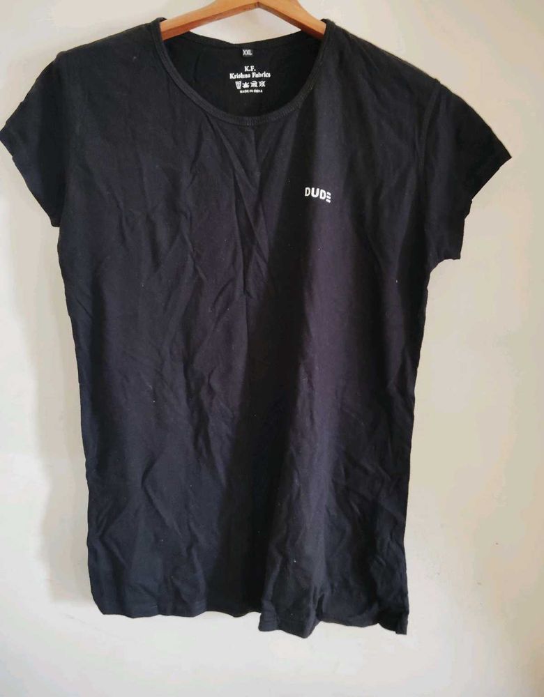 Women&#39;s tshirt