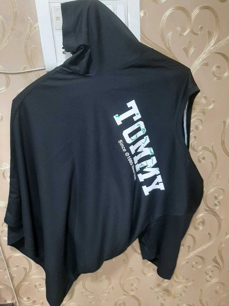 Tommy Hilfiger Black Tee