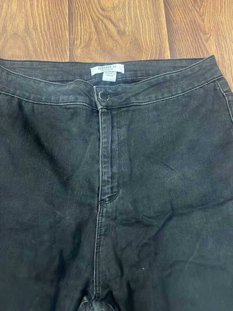 Forever 21 Black High-Waisted Jeans