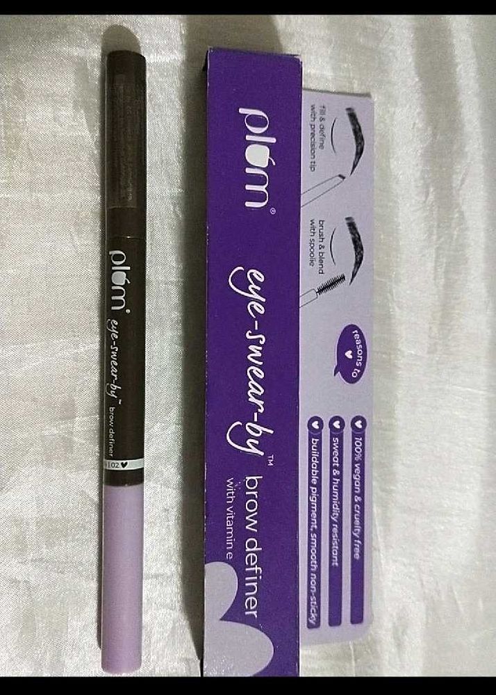 Plum Eye-Swear-By Brow Definer