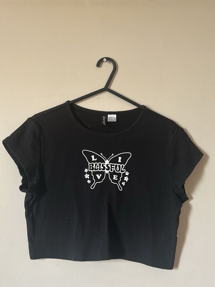 black cropped top for women