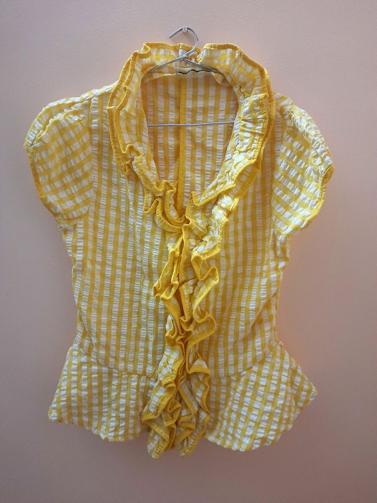 🔥BEST DEAL🔥Yellow Stripe Top