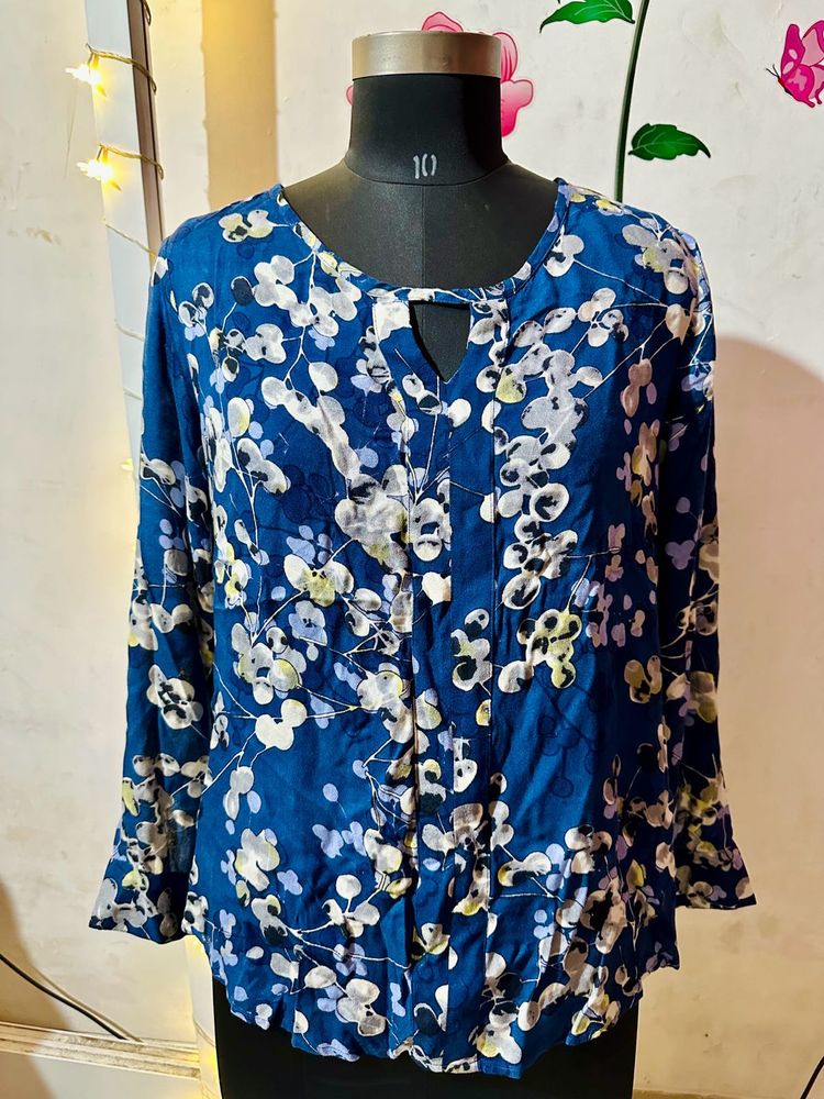 Blue Floral Top L
