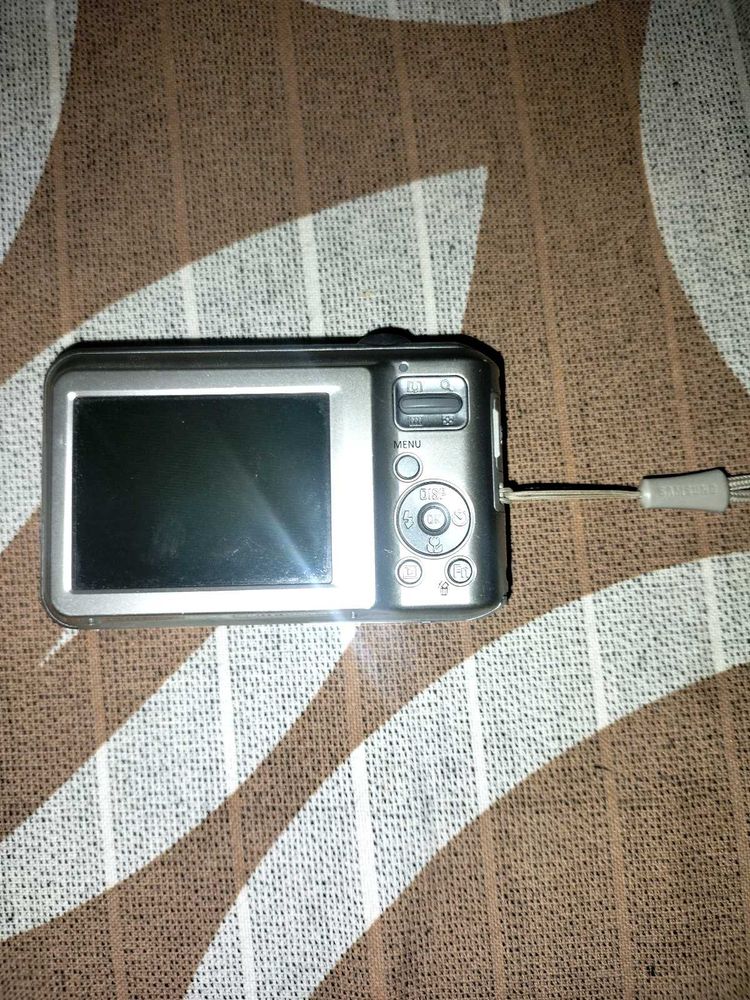 Samsung 5x zoom Photo Shoot Digital Camera