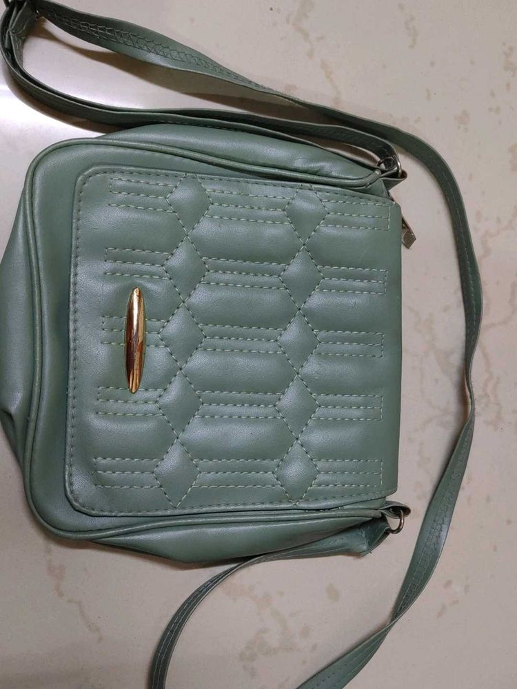 Stylish Green Crossbody Bag