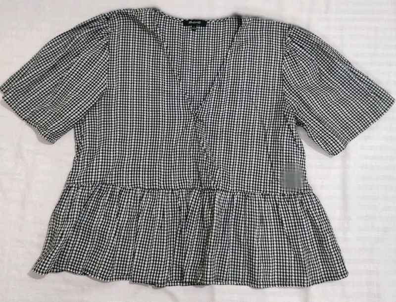 Black/White Gingham Top