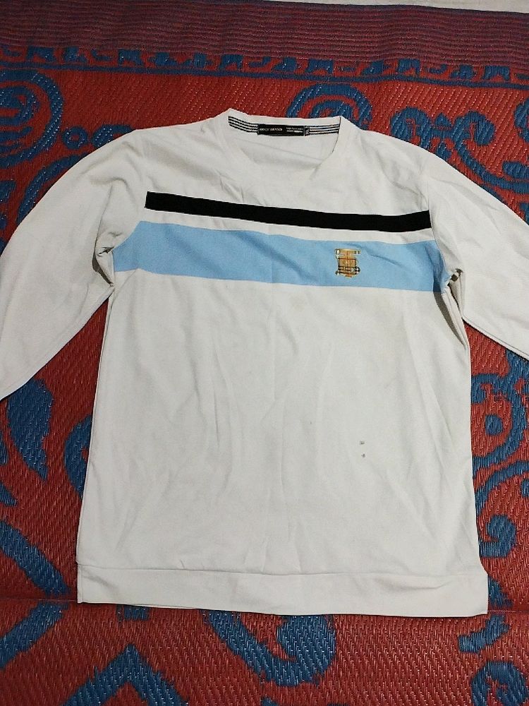 White Sweatshirt