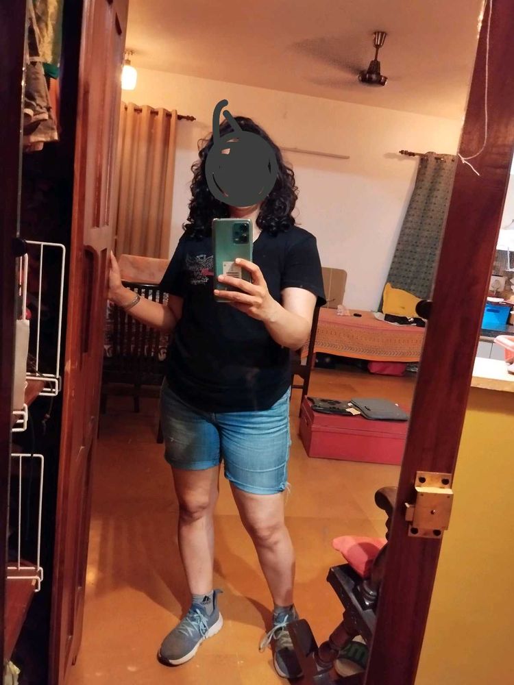 One Single Piece Of Levis denim frayed shorts