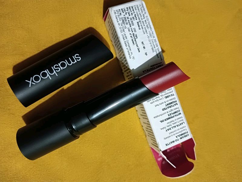 Smashbox Lipstick ~ OUT LOUD