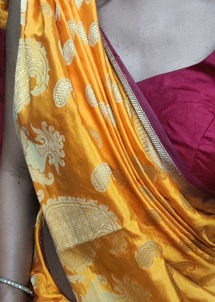 Yellow Festive Saree With Designer Blouse Piece