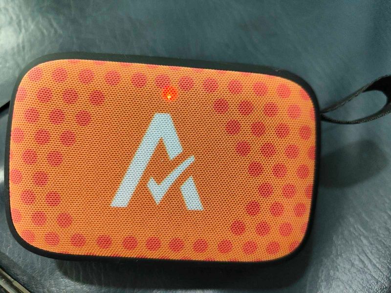 Portable Orange Speaker from Metro Mini