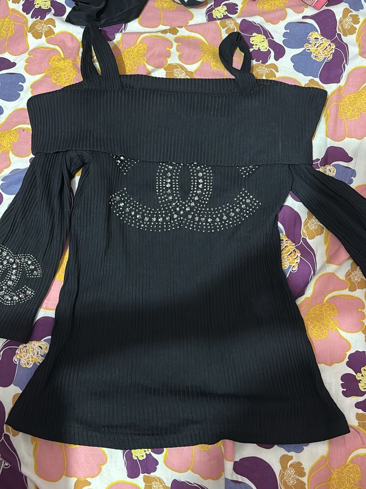 Offshoulder Fitted Top