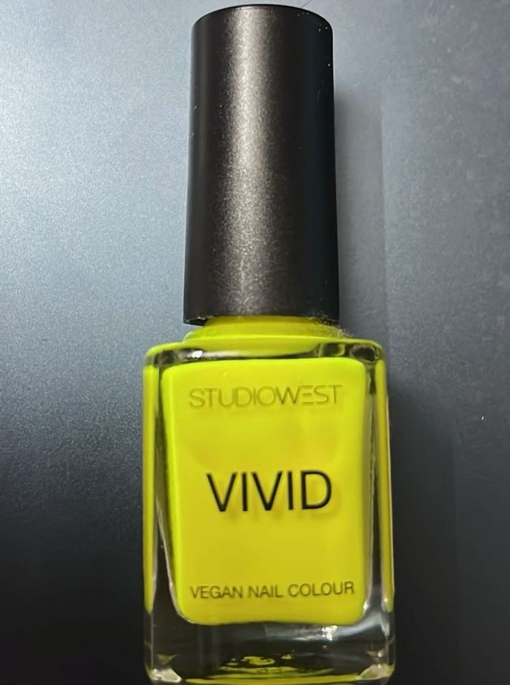 StudioWest Vivid Nail Polish