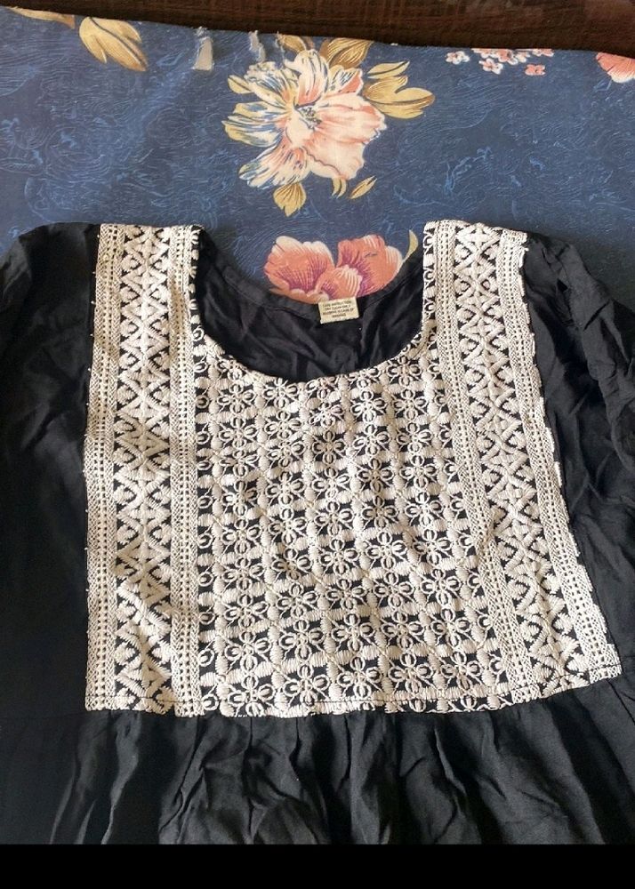 🎉🎉Black Dress with White Lace