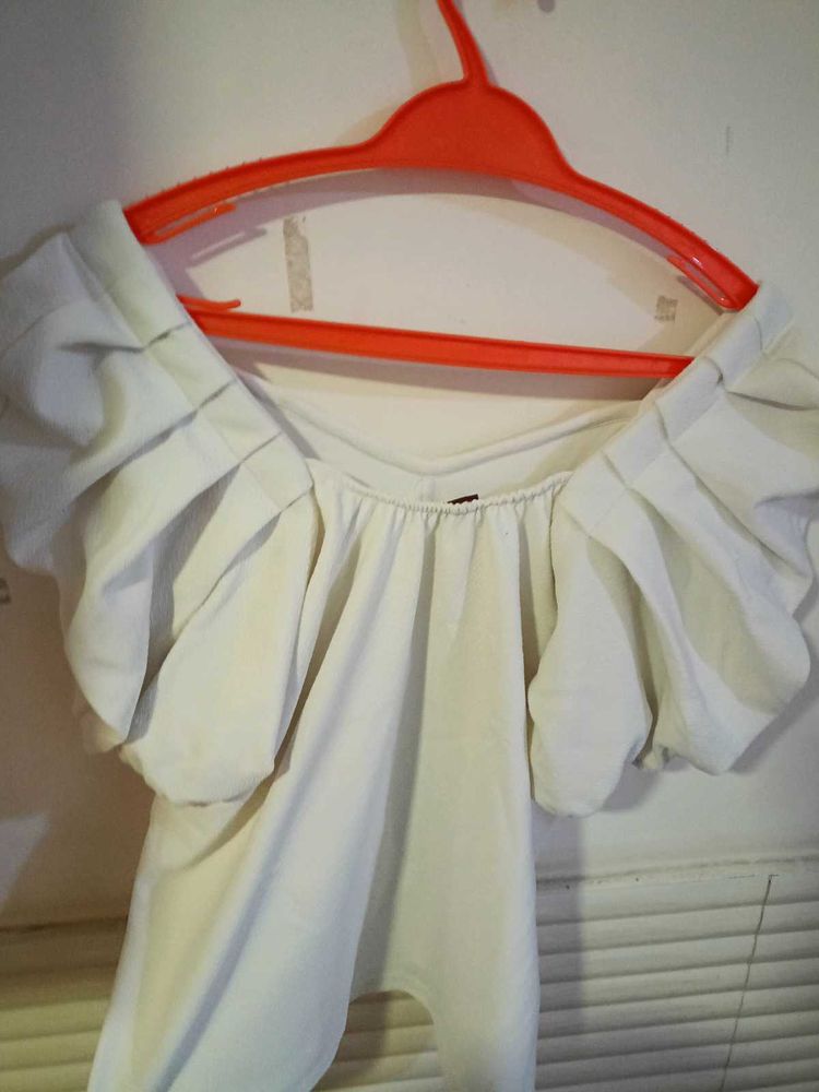 White Puff Sleeve Top