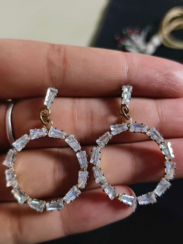 Sparkling Circle Earrings