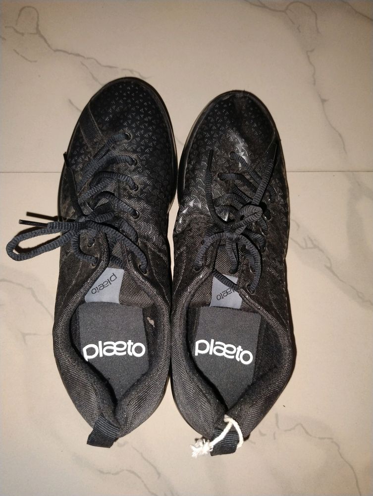 Plaeto Black School Shoes Size 6