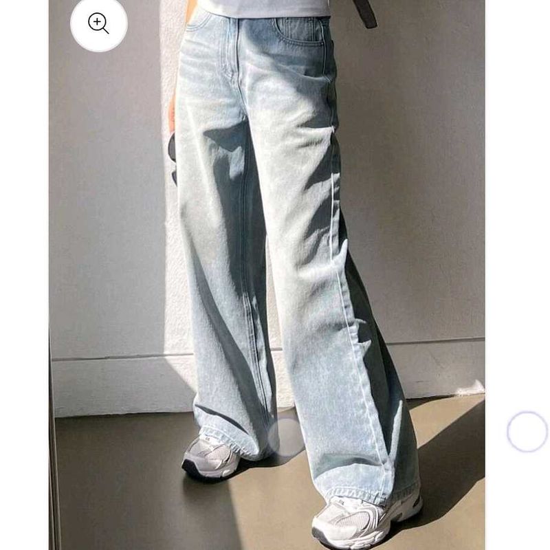 Light Wash Wide Leg Jeans (tall girls)