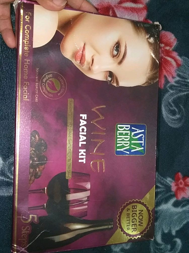 Facial Kit Asta Berry Wine