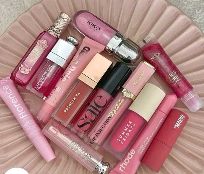Any 5 Lippes At Just 450....(Random Will Come )