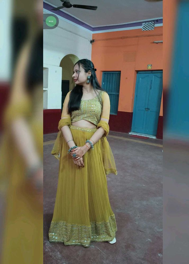 Triangle Cut Blouse And Lehenga