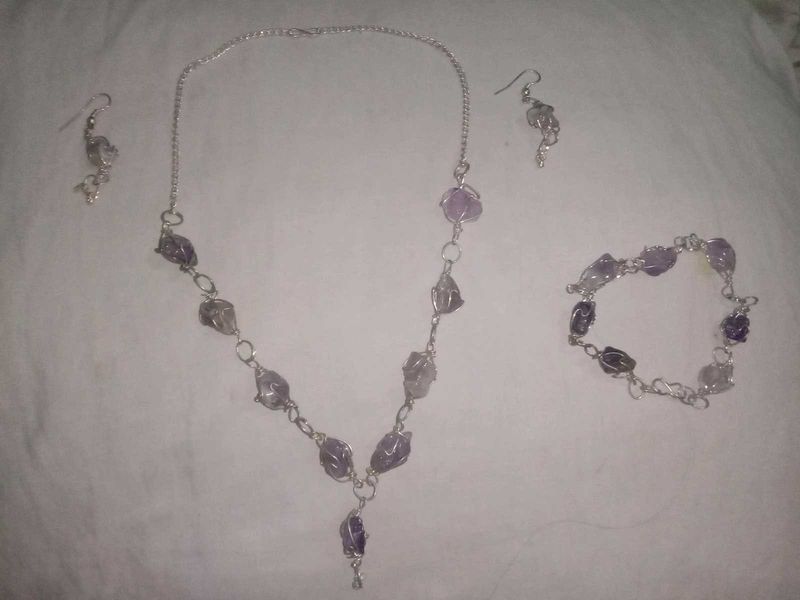 Beautiful purple necklace