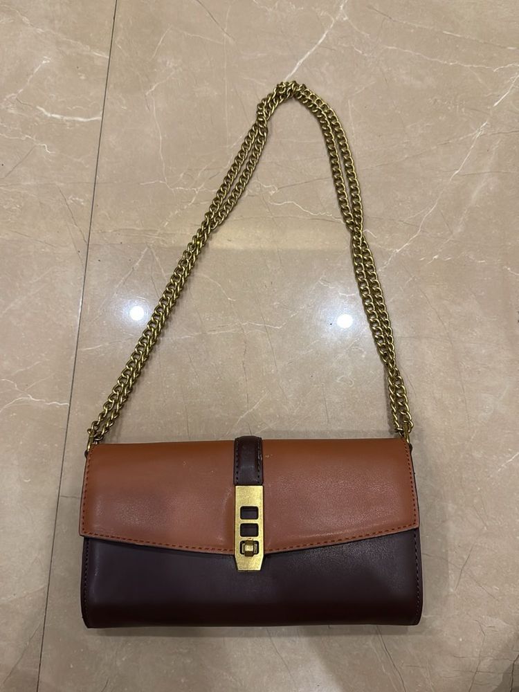 Two-Tone Chain Strap Bag