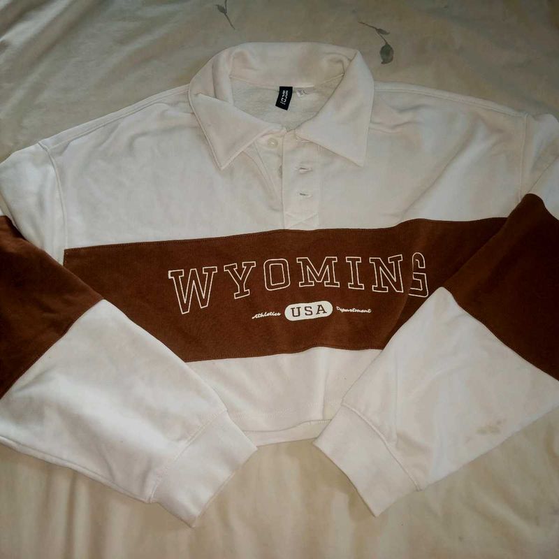 Wyoming Graphic Top