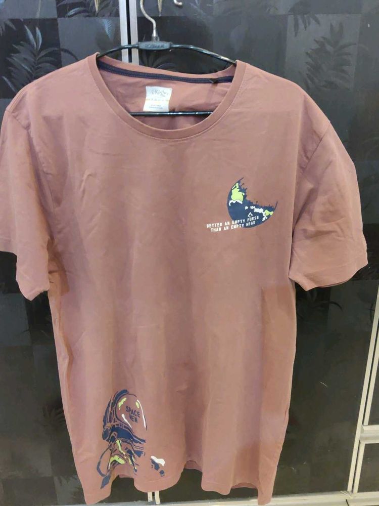 Cool Graphic Print T-shirt