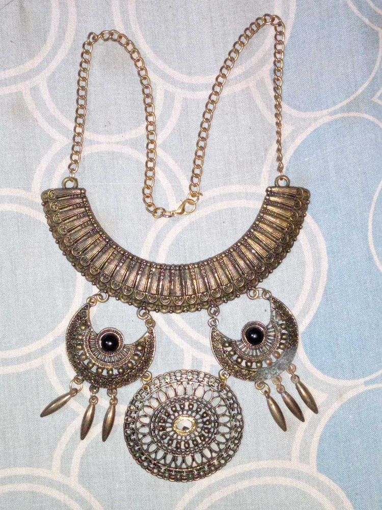 Neck Piece