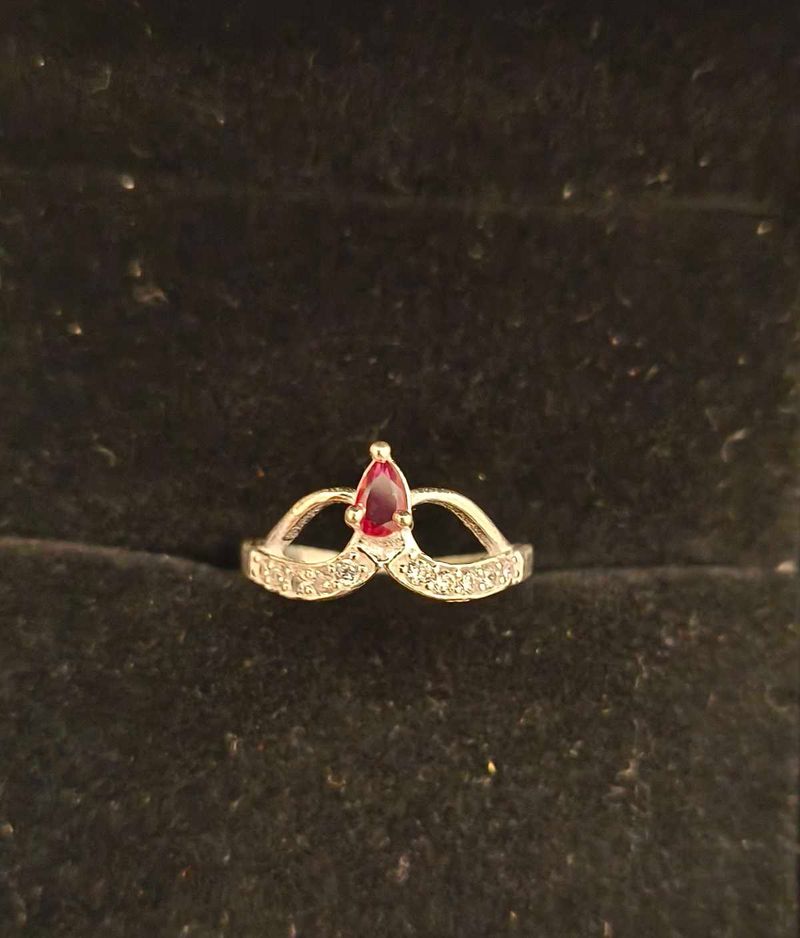 Elegant silver ring 💍