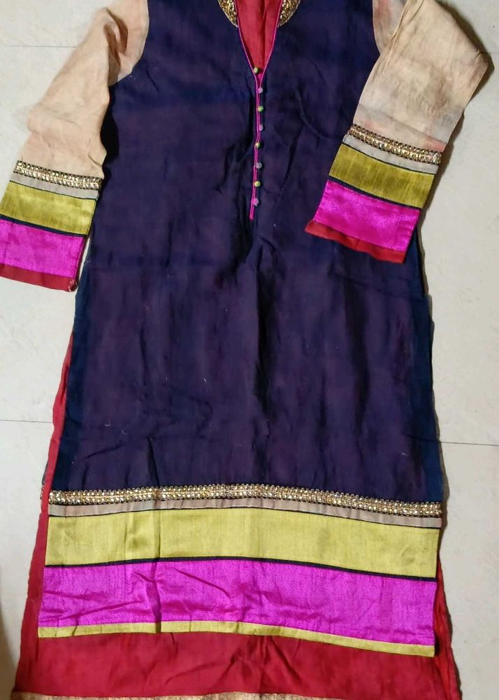 Colorful Embellished Kurti 💚