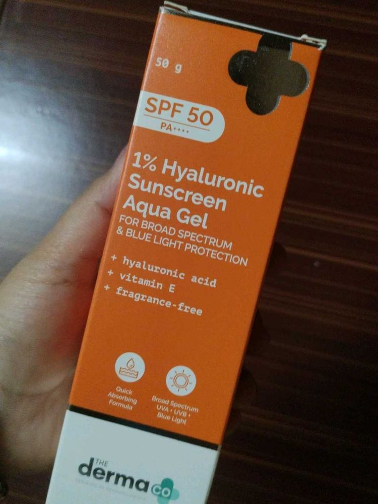 Derma Co. Hyaluronic Sunscreen 50g