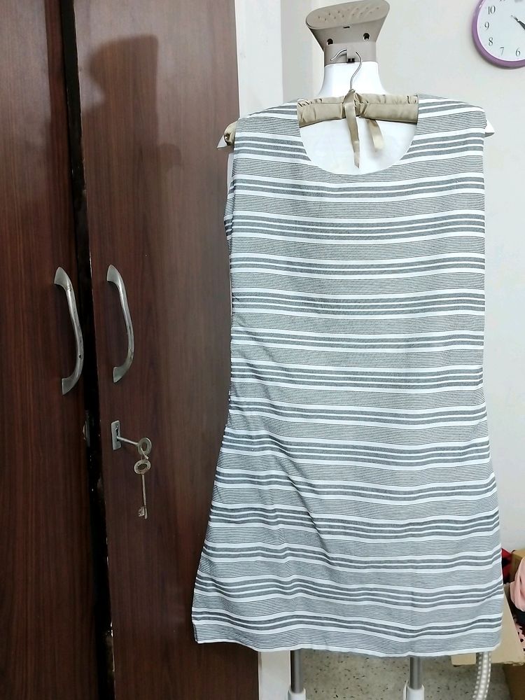 Shift Dress With Lining And Sleeves