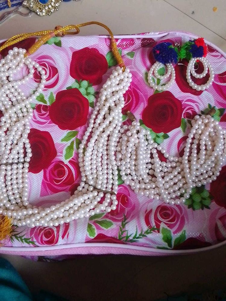 Pearl Necklace &amp; Earring Set