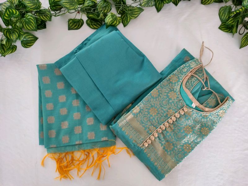 Cyan Festive Kurta Set (Women&#39;s)