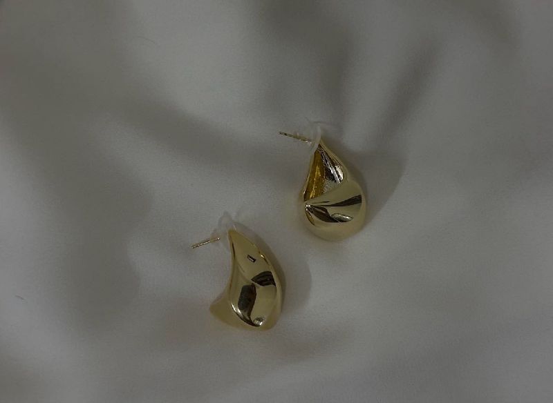 Modern Stylish Earrings (Gold Colour)